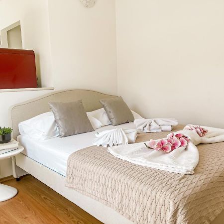 Perla Apartments Bol Eksteriør bilde
